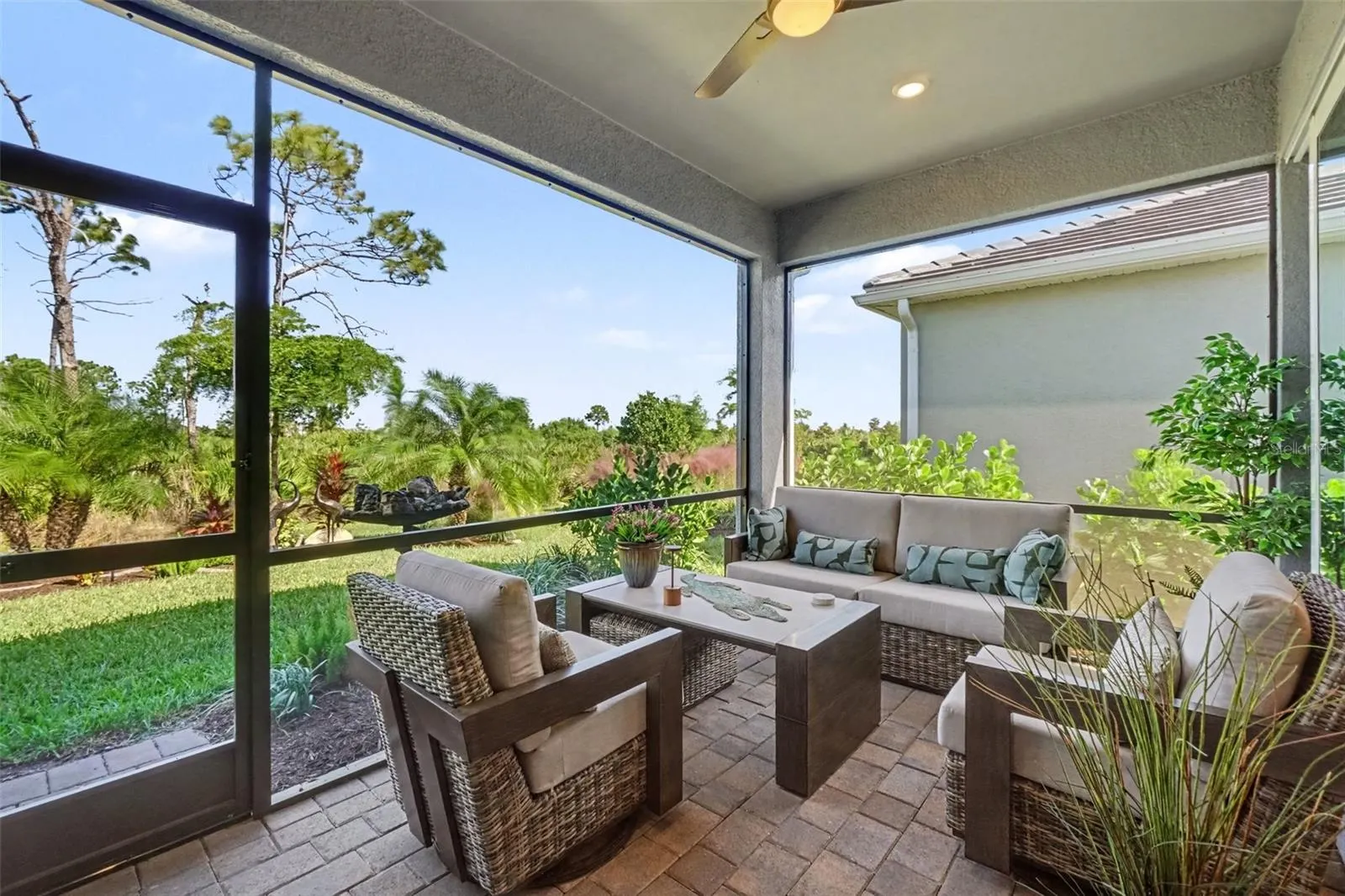 10470 ABACO FALLS DR