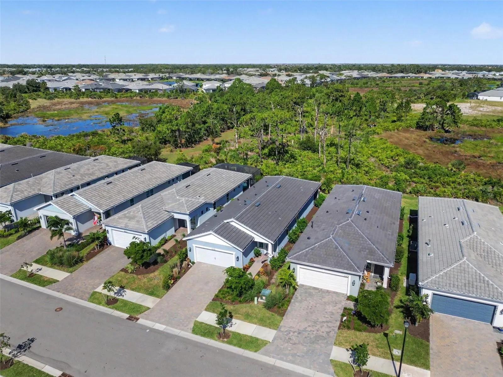 10470 ABACO FALLS DR