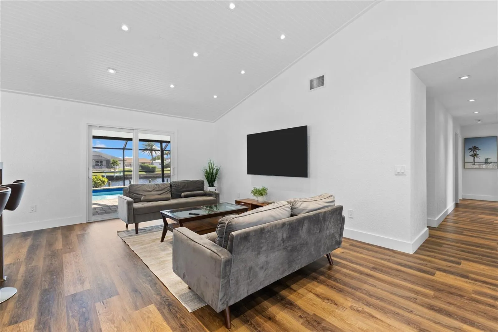 4196 EASTLAKE CT