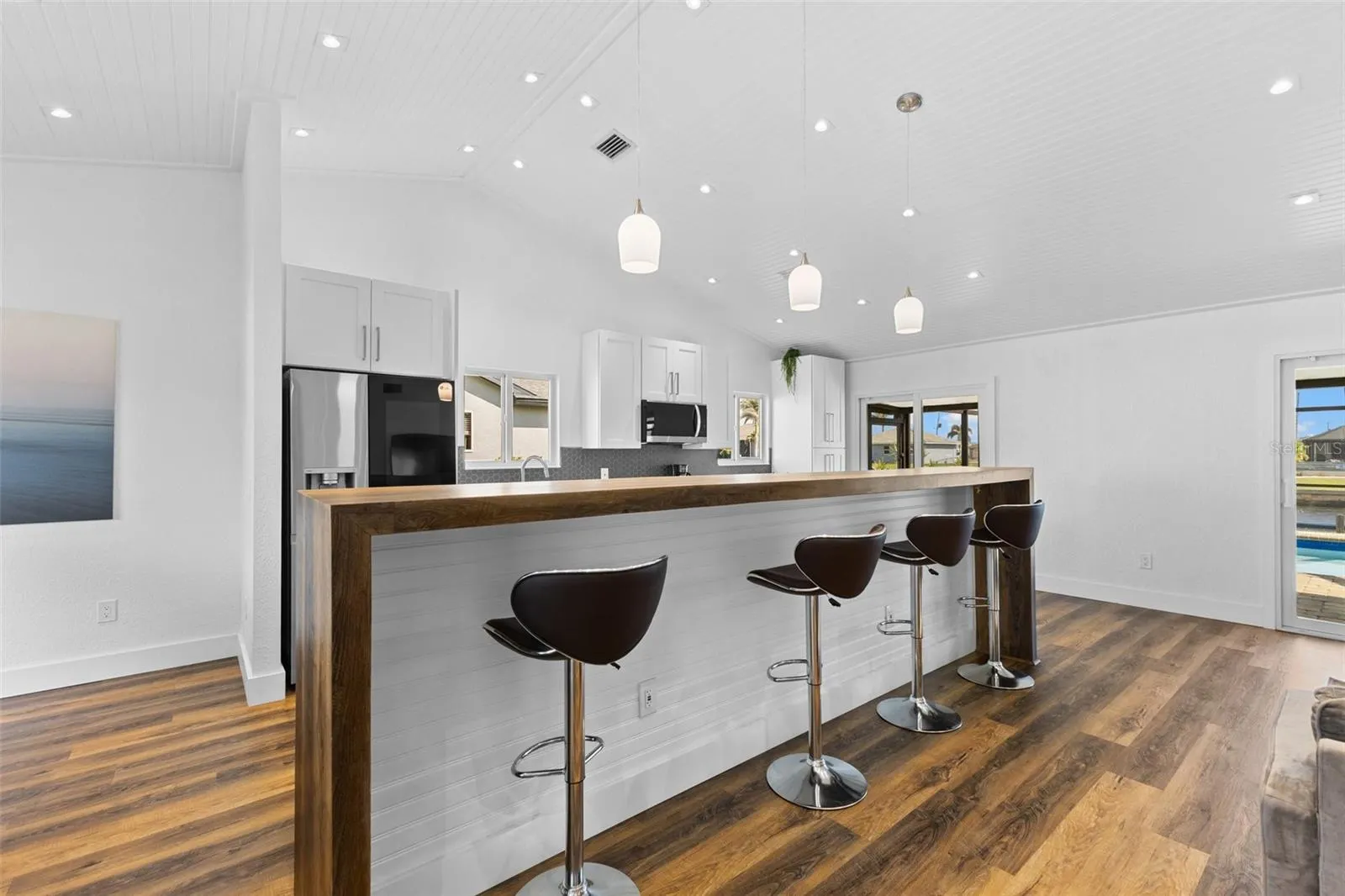 4196 EASTLAKE CT