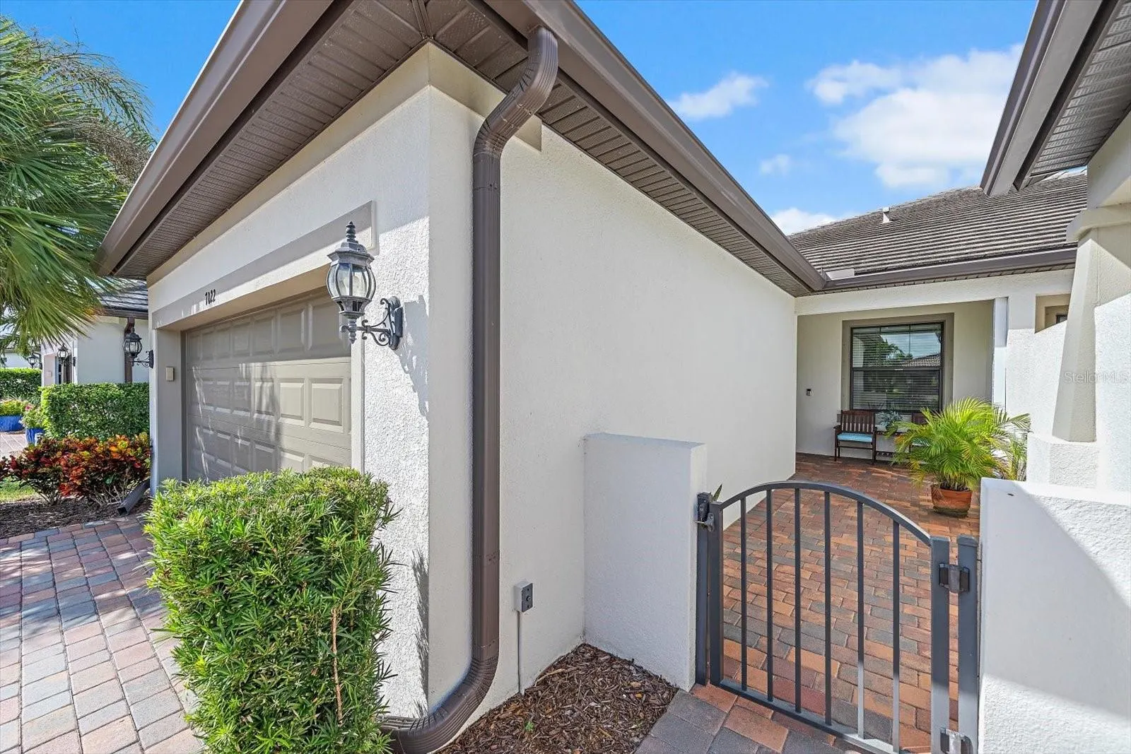 7022 HOLBROOK COVE