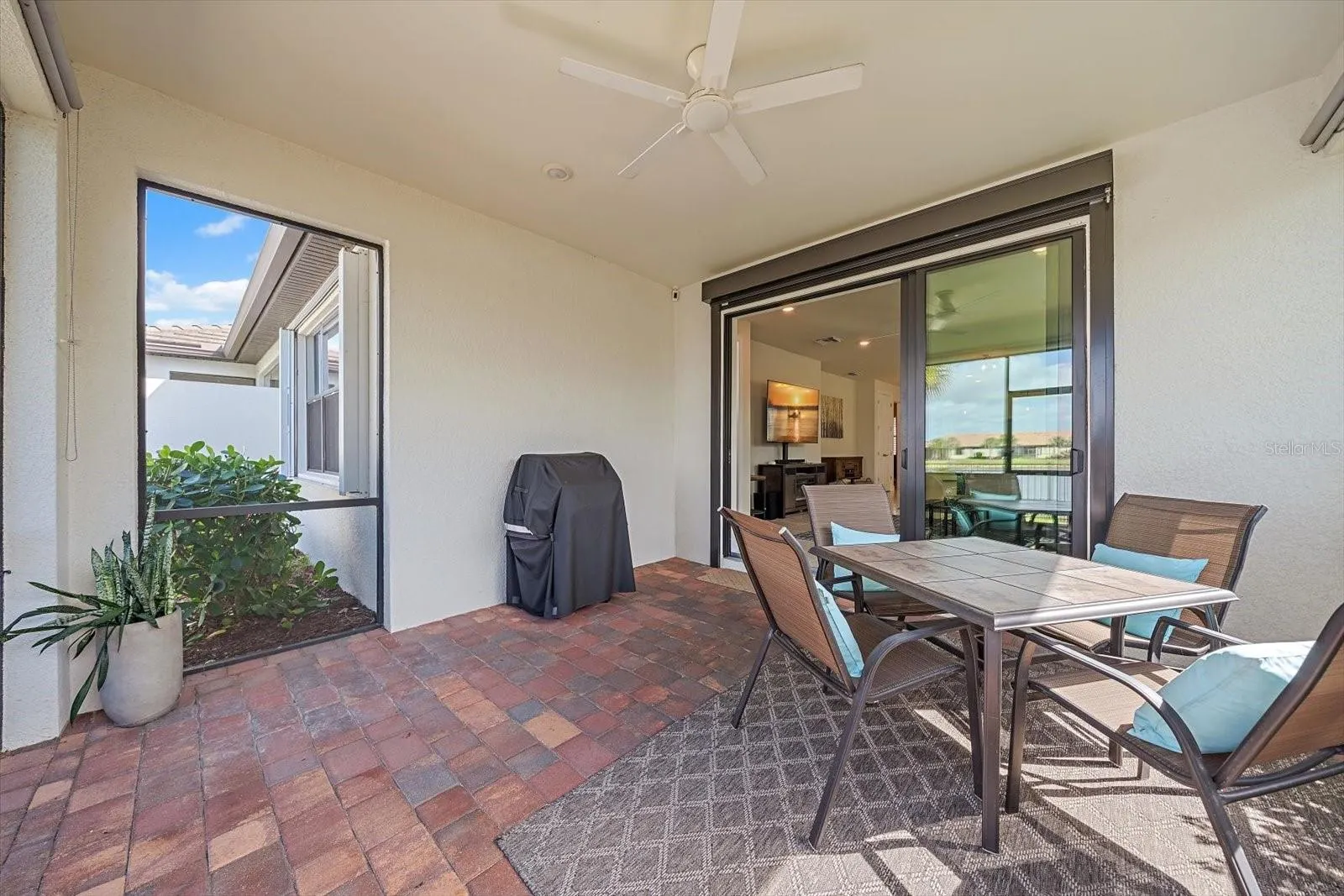 7022 HOLBROOK COVE