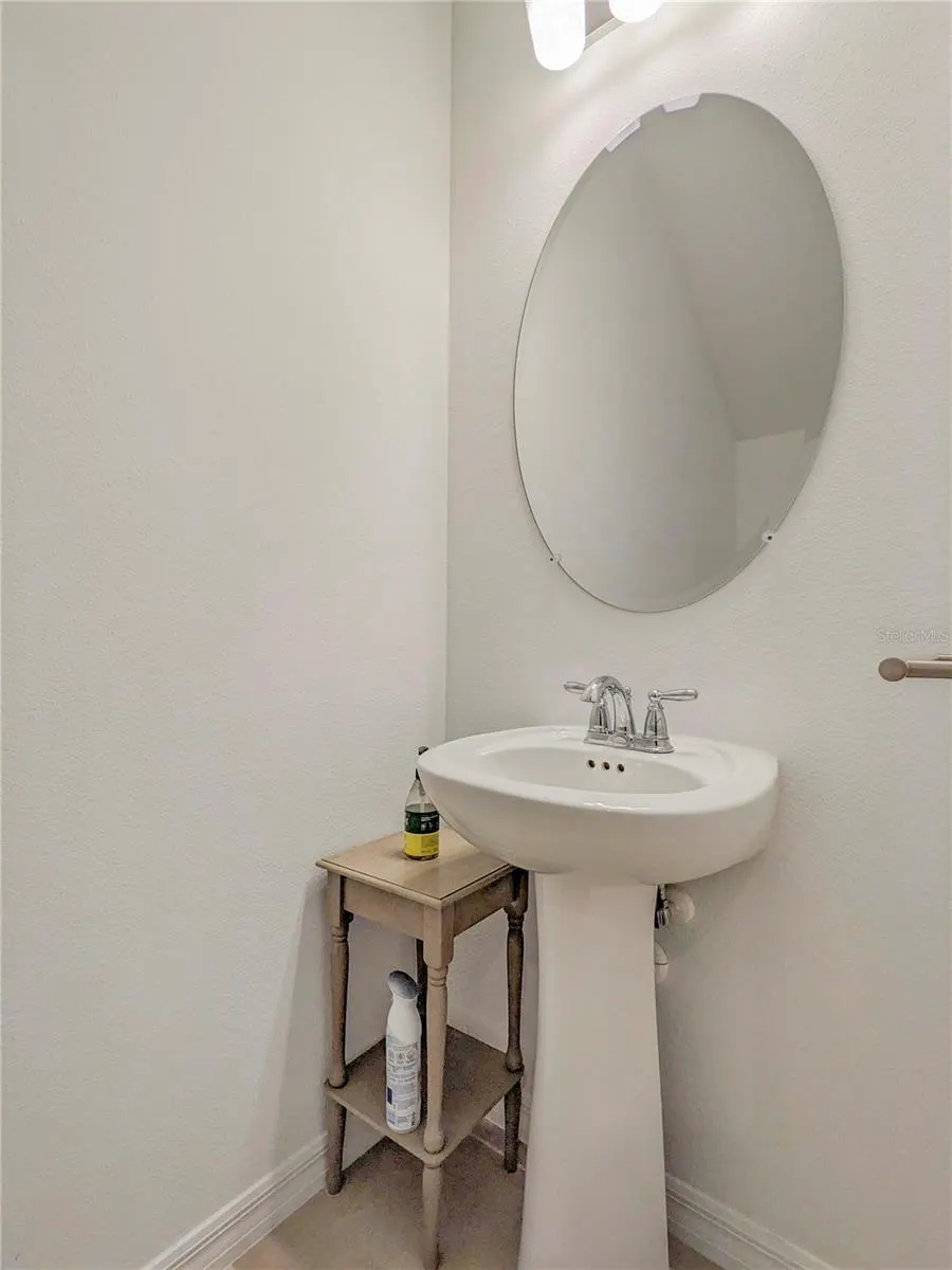 8593 LUNAR SKYE ST