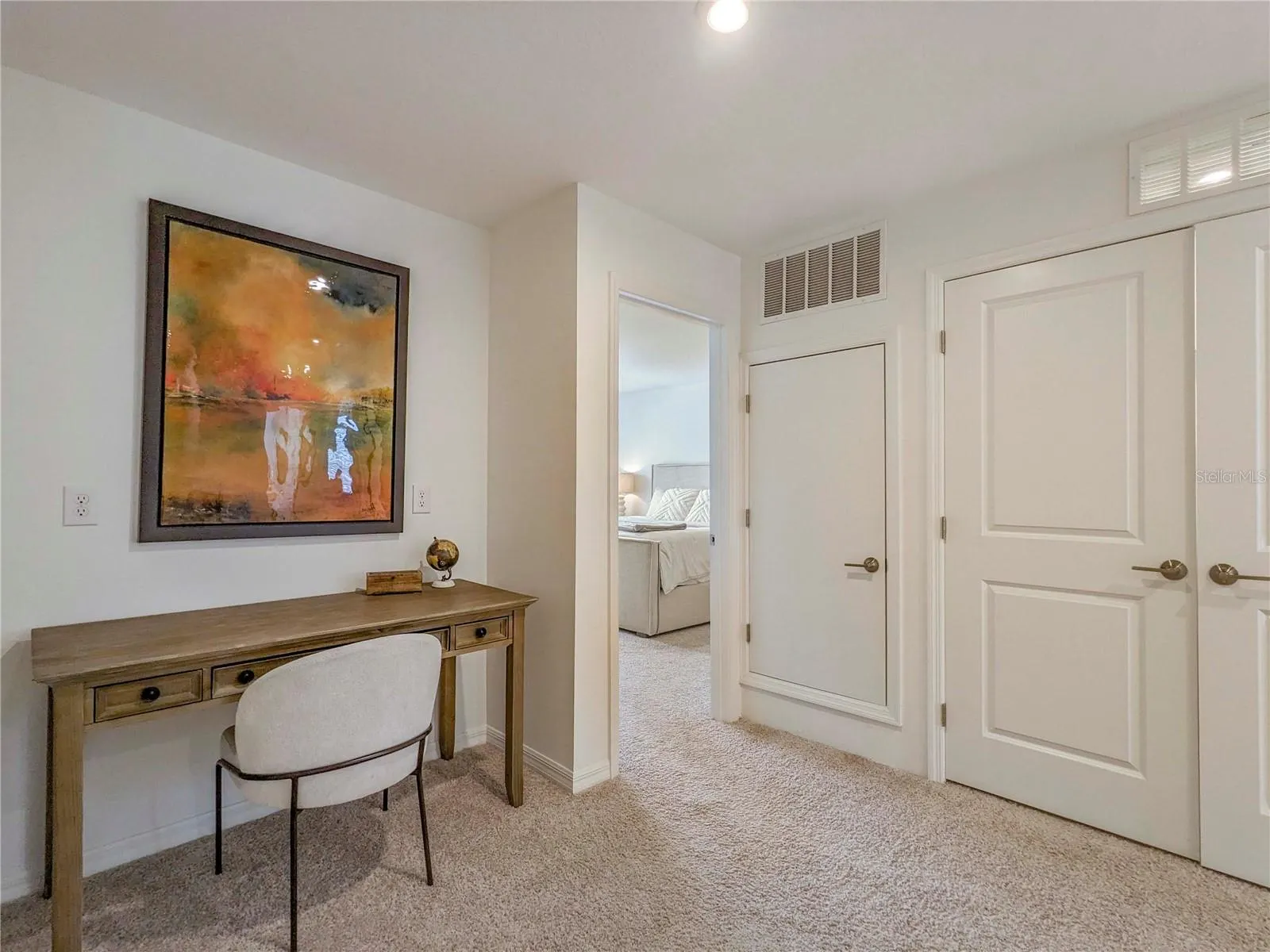 8593 LUNAR SKYE ST