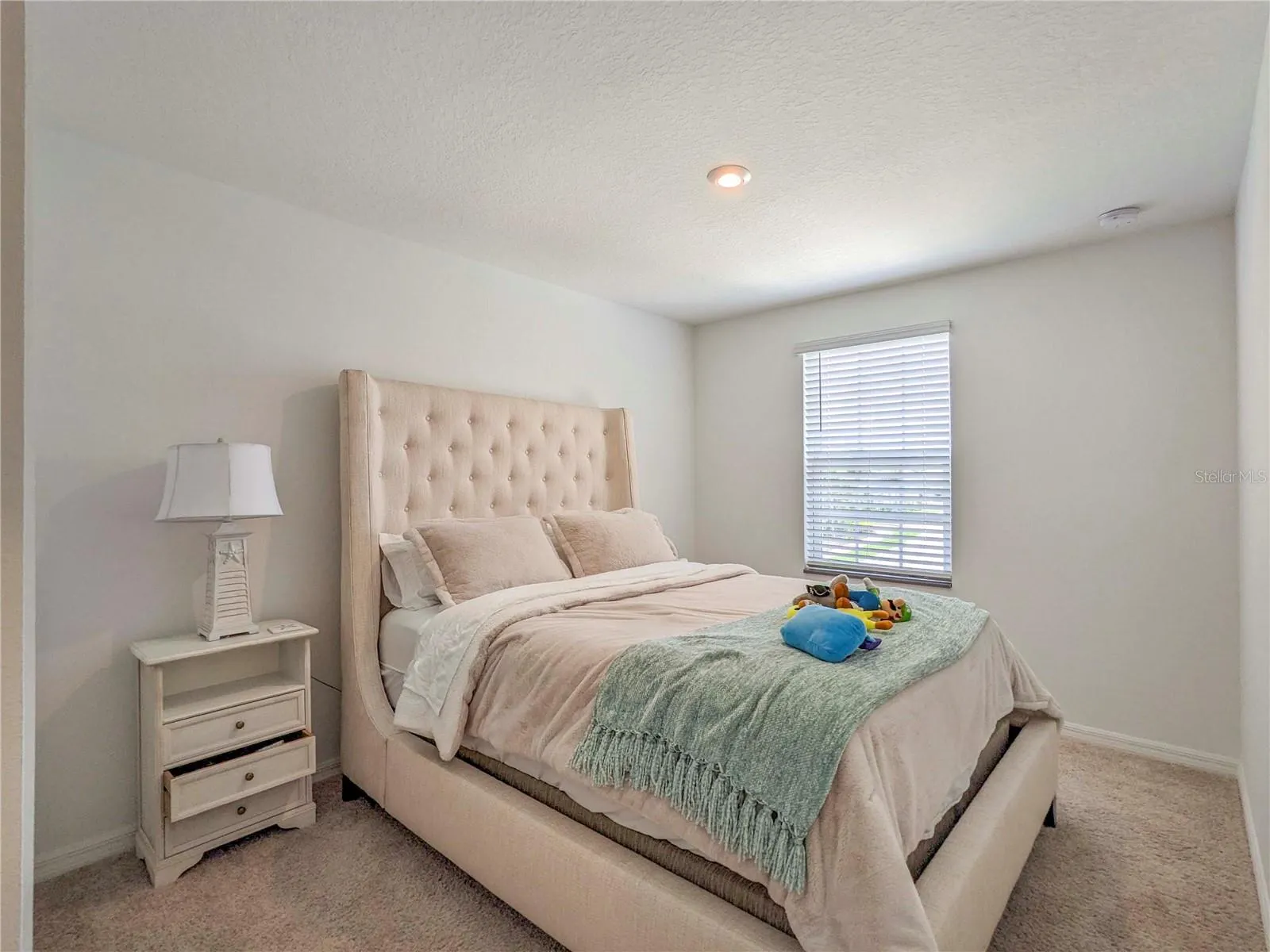 8593 LUNAR SKYE ST