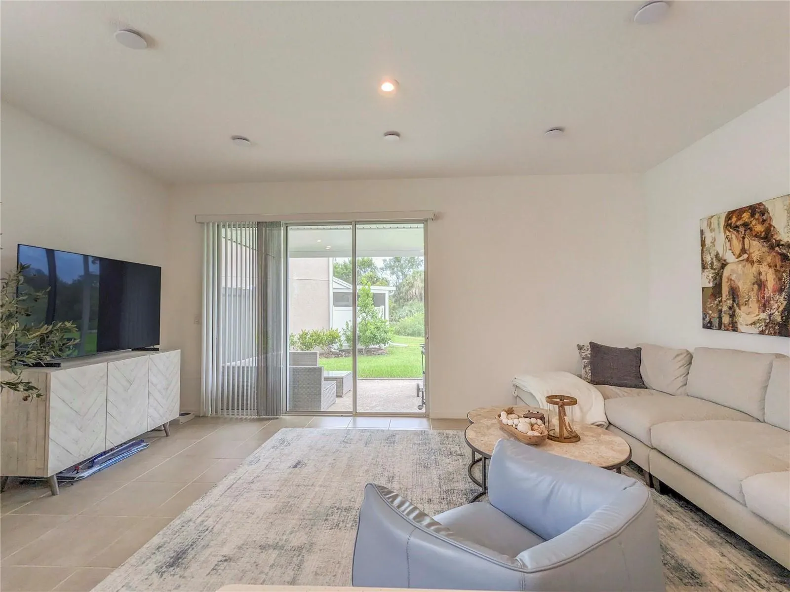 8593 LUNAR SKYE ST