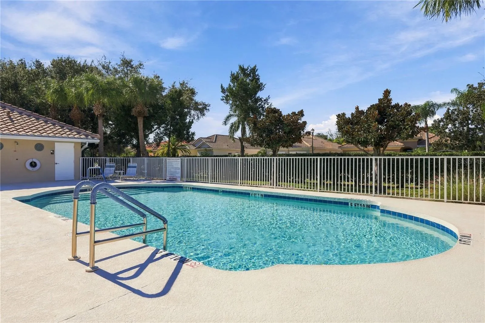 7617 SWEETBAY CIR