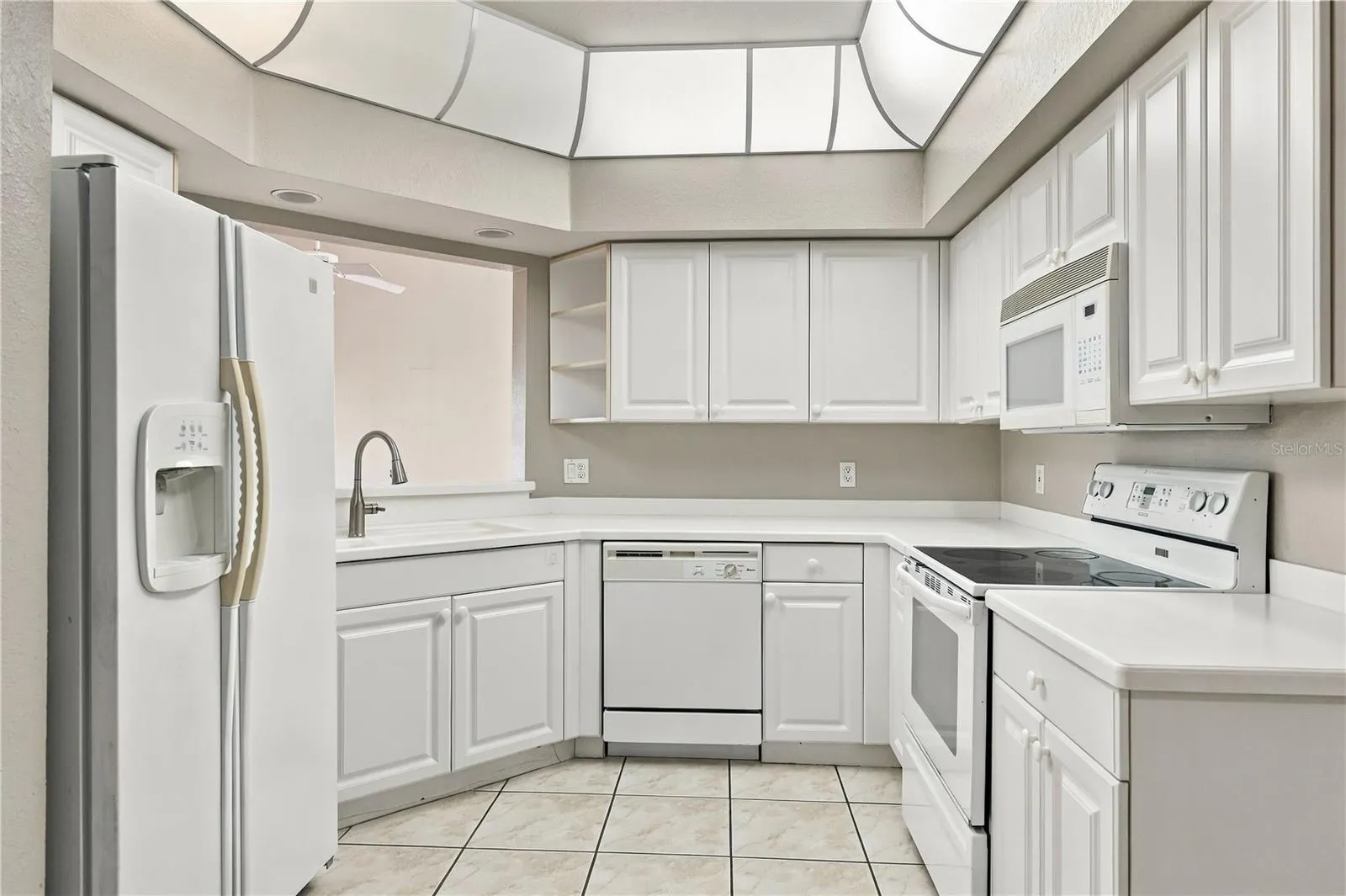 7617 SWEETBAY CIR