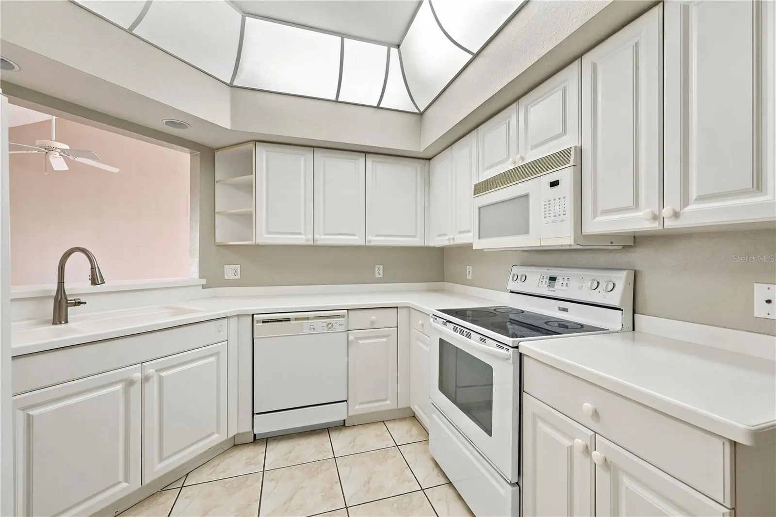 7617 SWEETBAY CIR
