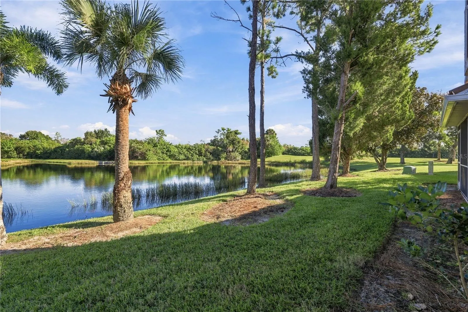 7617 SWEETBAY CIR