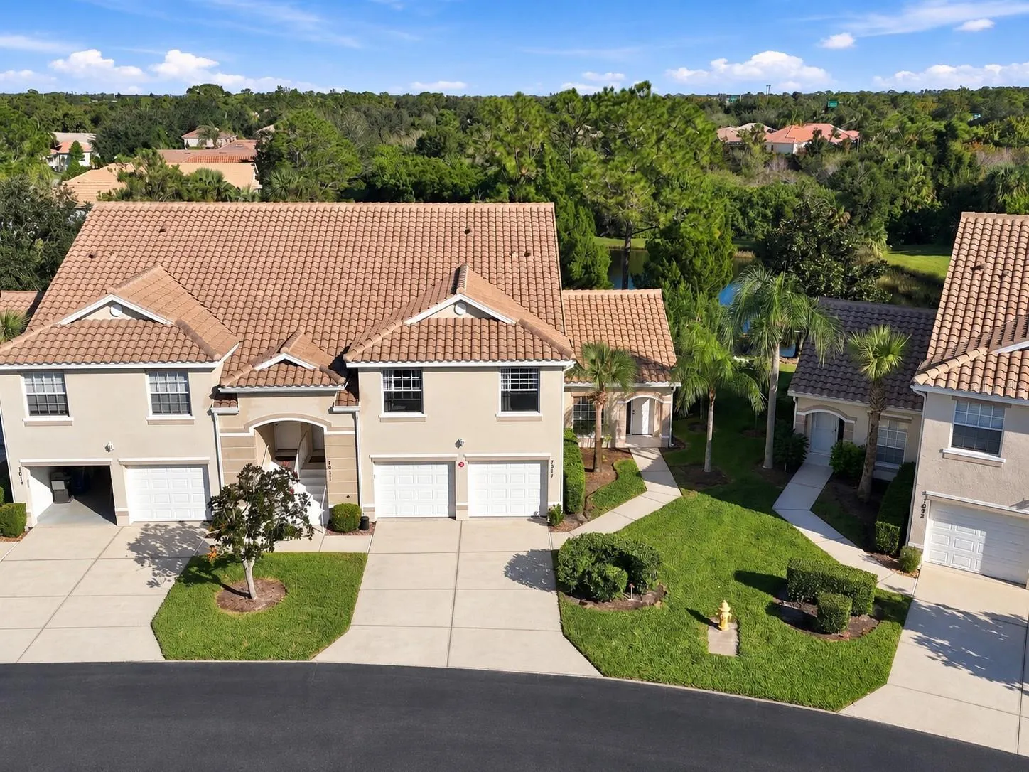 7617 SWEETBAY CIR