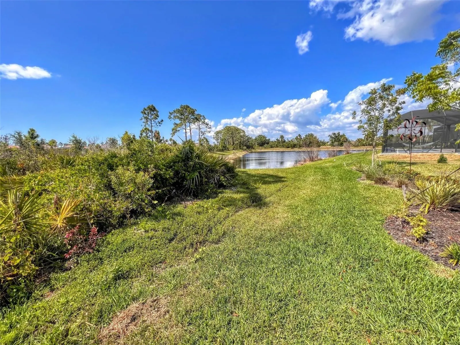 309 DAYLILY BLVD