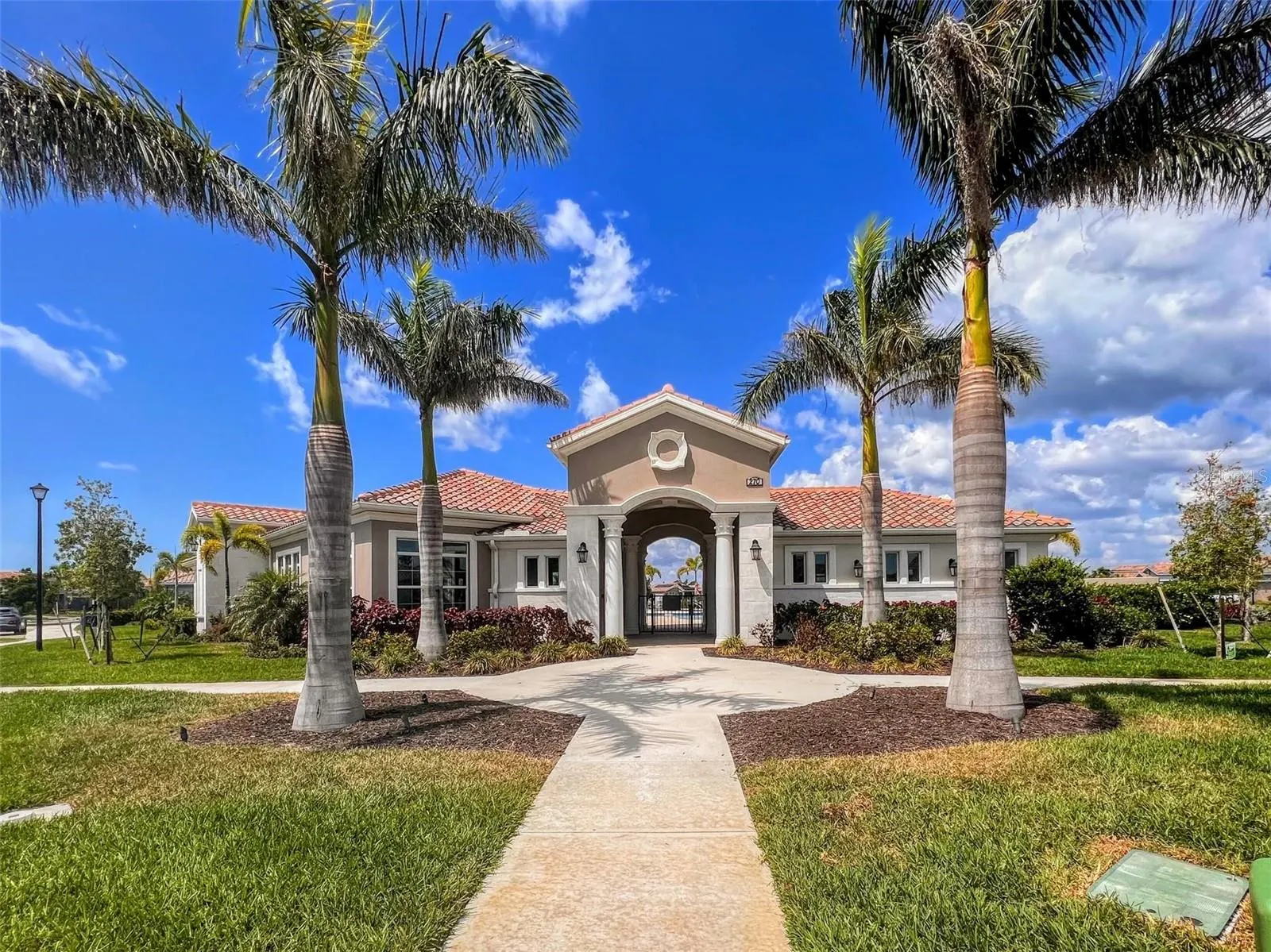 309 DAYLILY BLVD