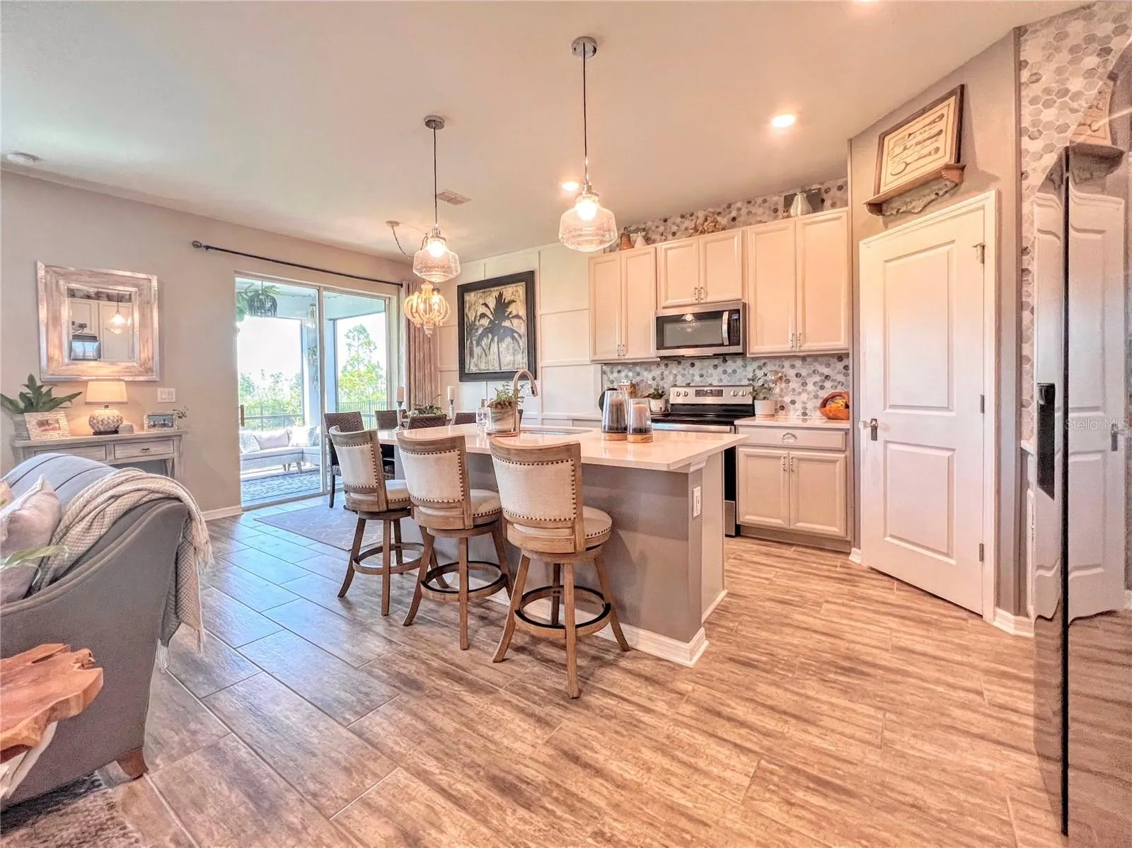 309 DAYLILY BLVD