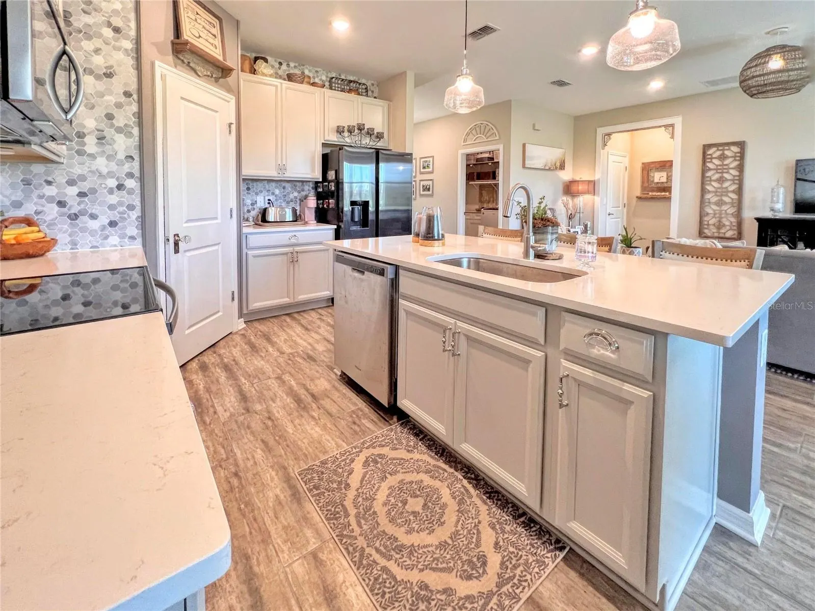 309 DAYLILY BLVD
