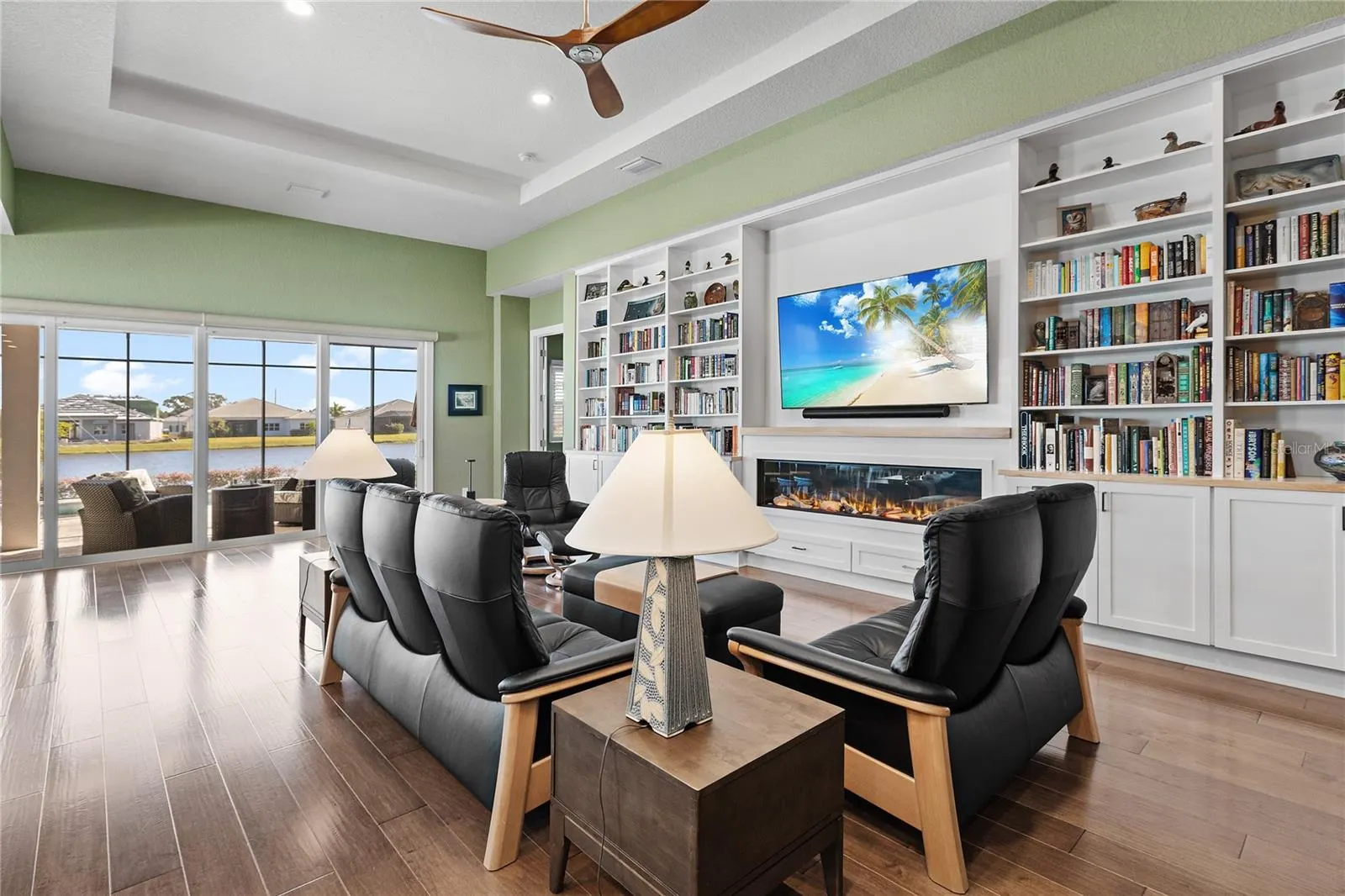 7979 REDONDA LOOP
