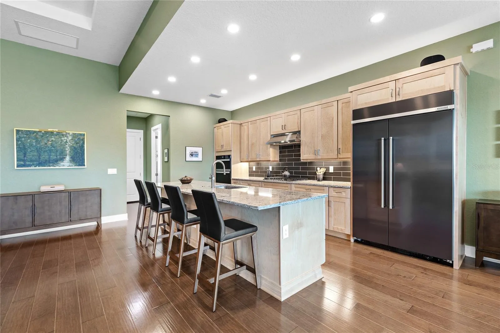 7979 REDONDA LOOP