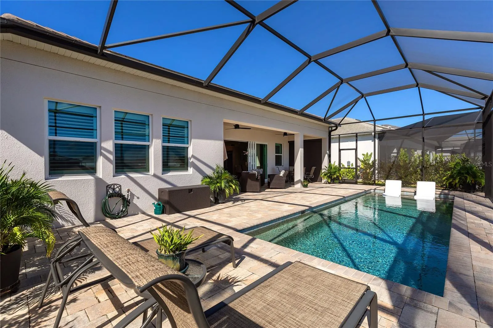 7979 REDONDA LOOP