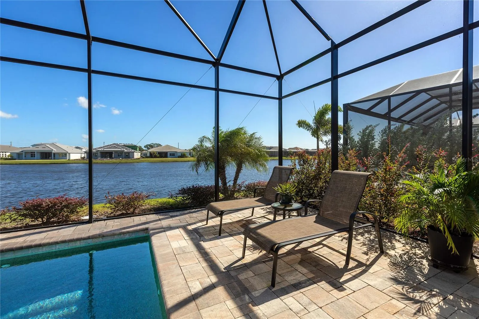 7979 REDONDA LOOP