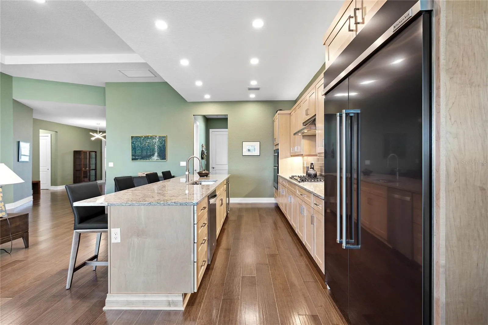 7979 REDONDA LOOP