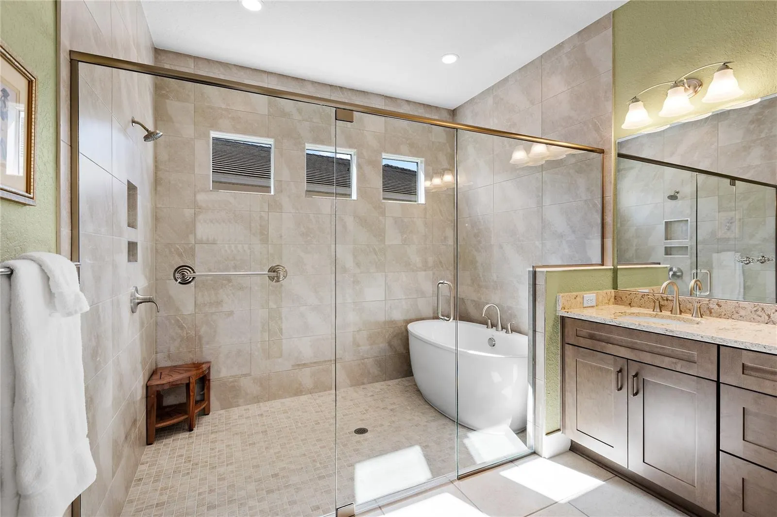 7979 REDONDA LOOP