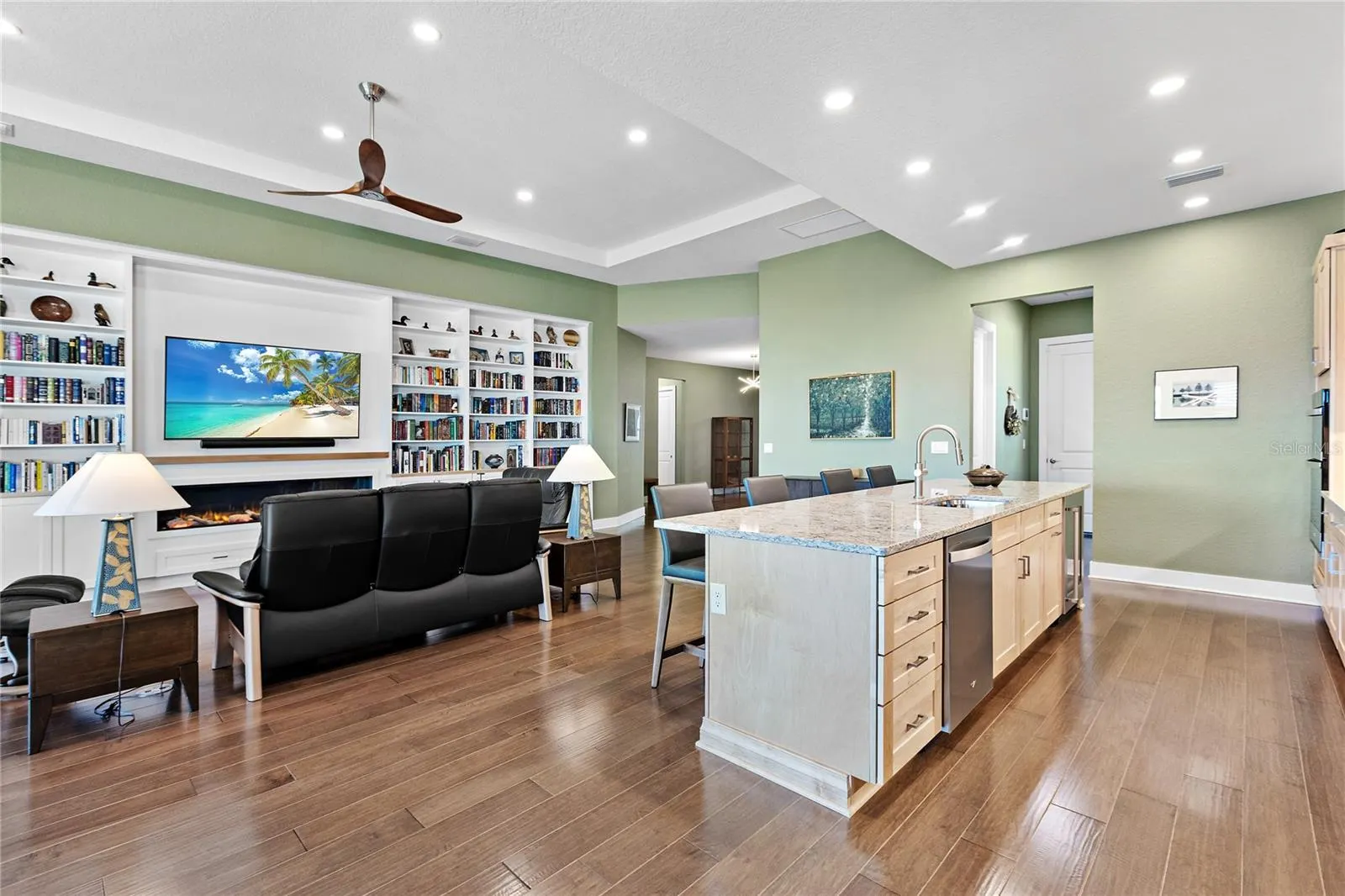 7979 REDONDA LOOP