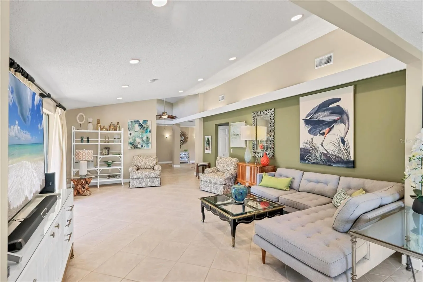 6412 SUN EAGLE LN