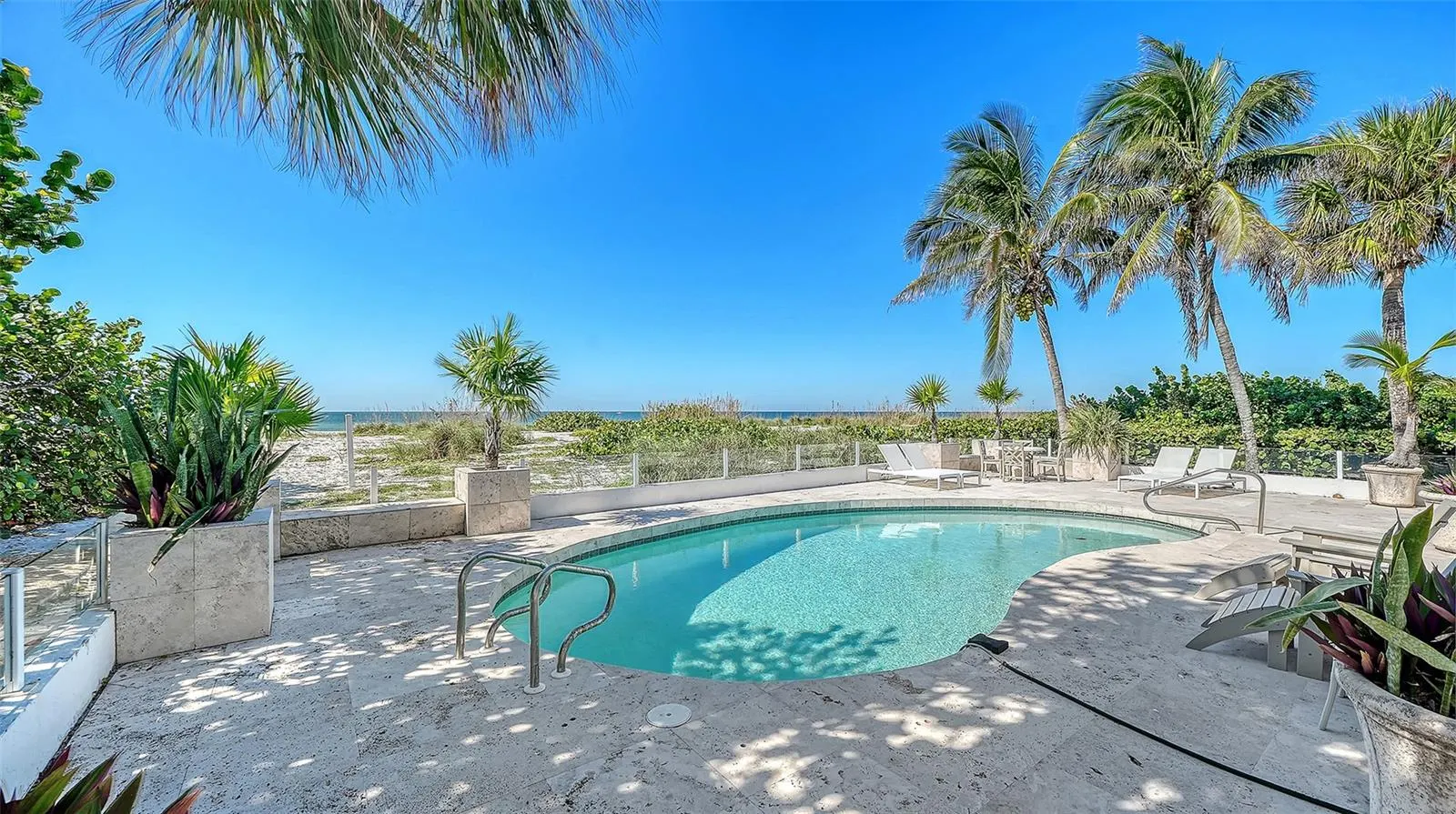 6061 GULF OF MEXICO DR