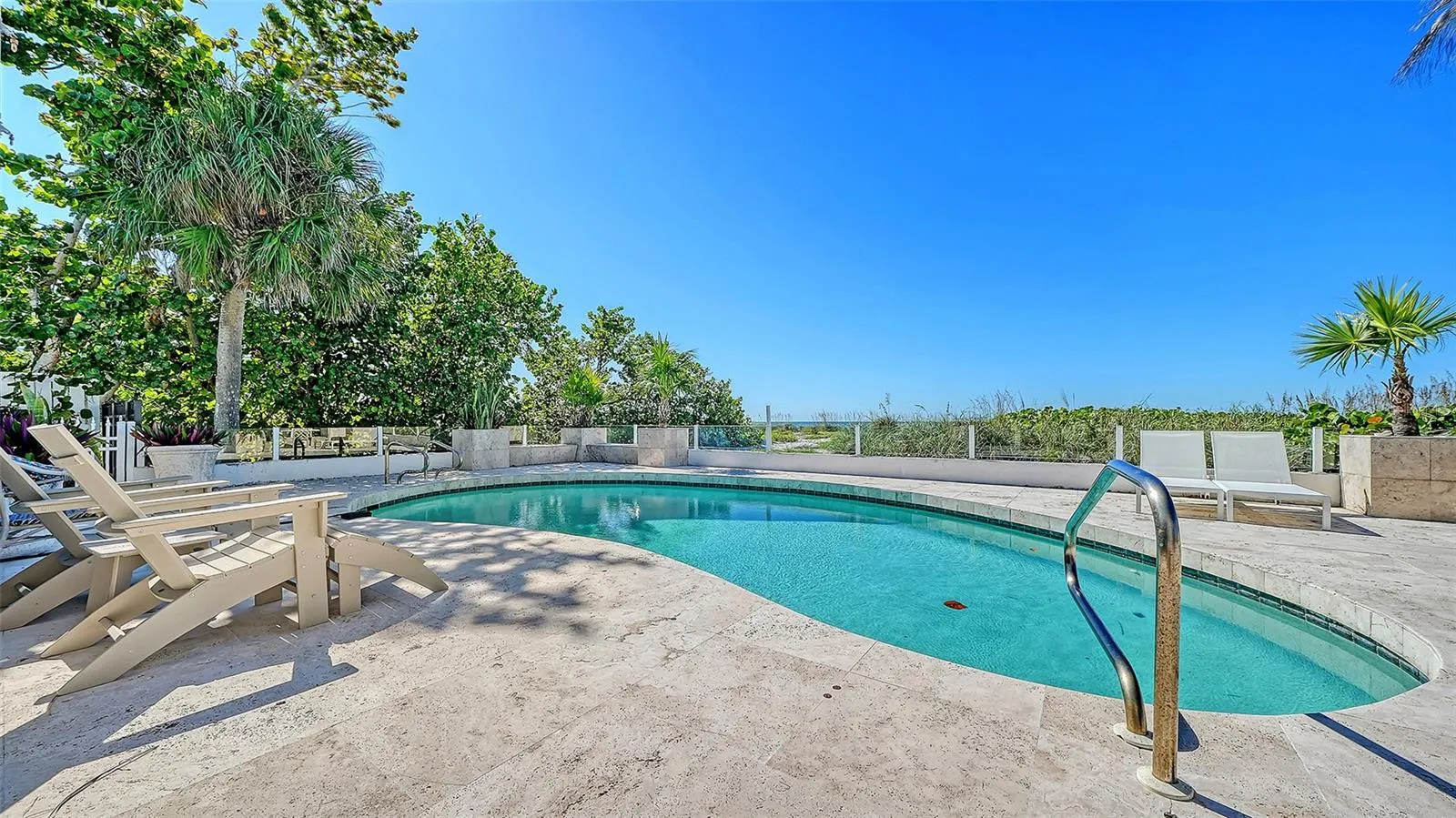 6061 GULF OF MEXICO DR