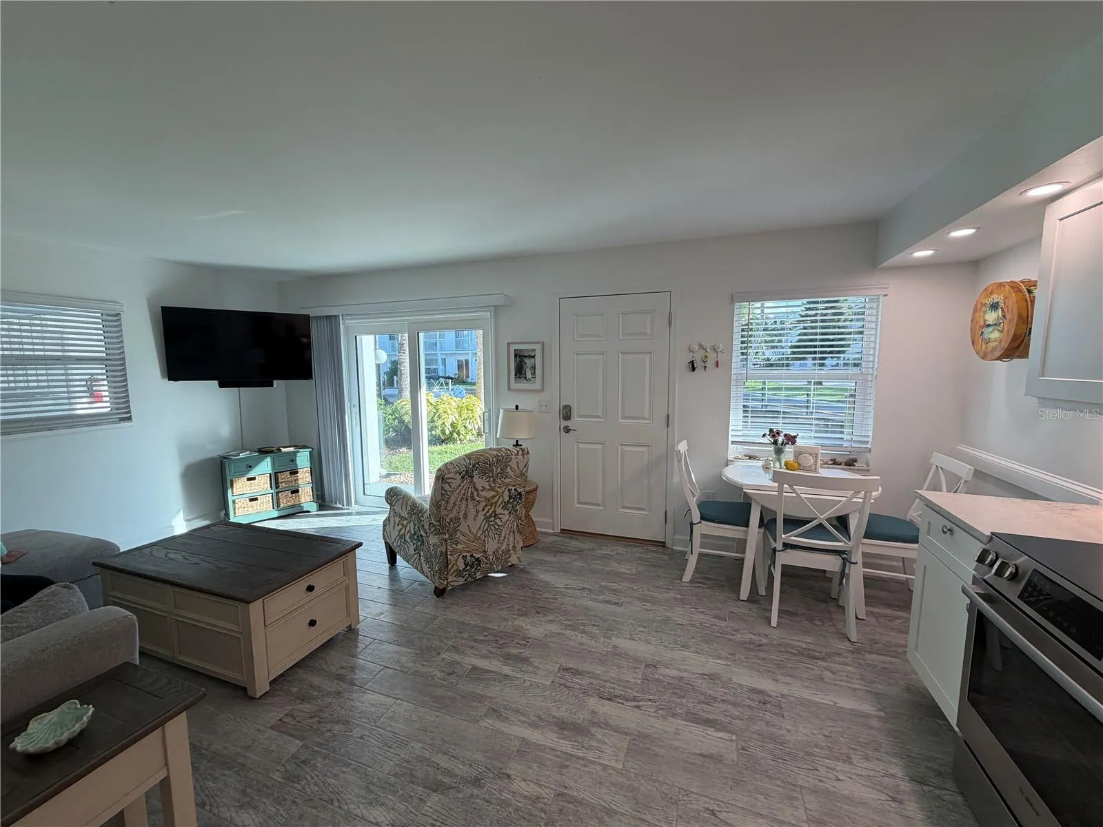 1001 INLET CIR #170 #170