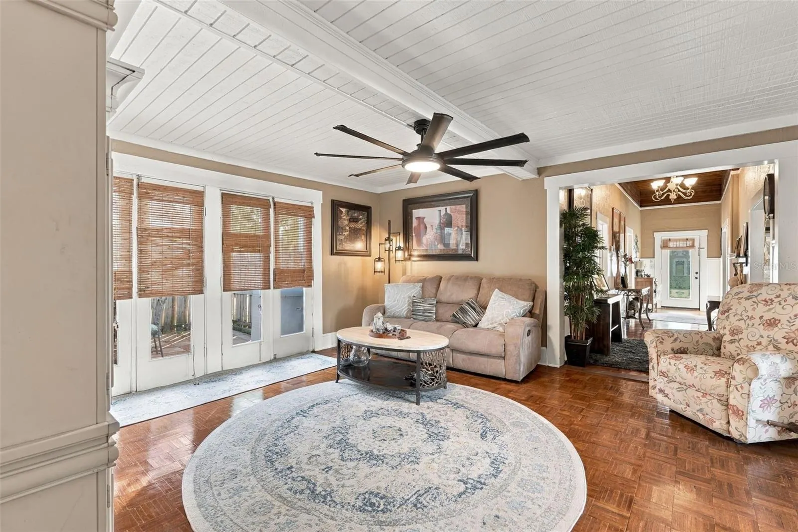122 N MONROE AVE