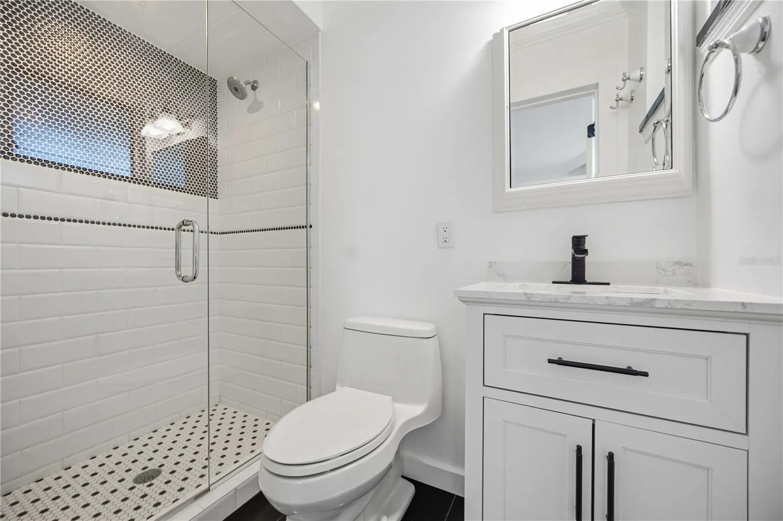 769 JOHN RINGLING BLVD #2 #2