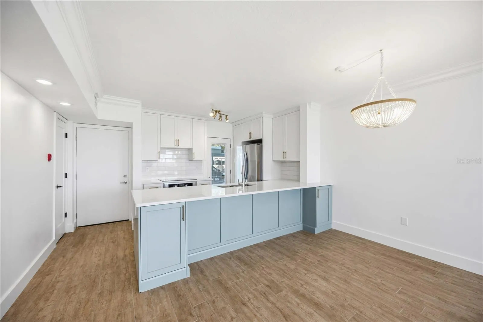 769 JOHN RINGLING BLVD #2 #2