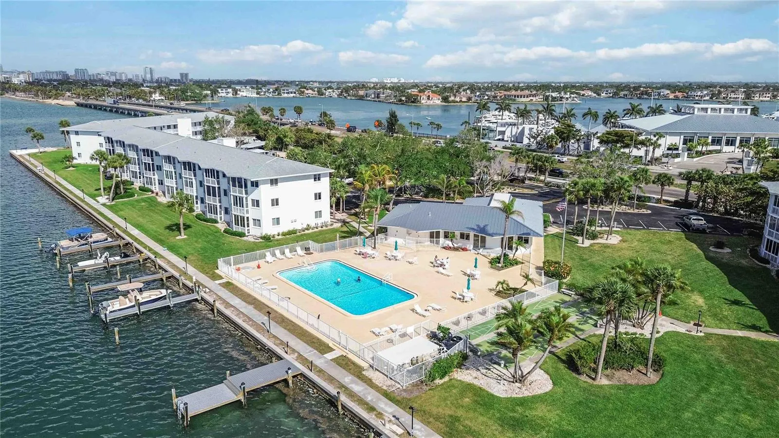 769 JOHN RINGLING BLVD #2 #2