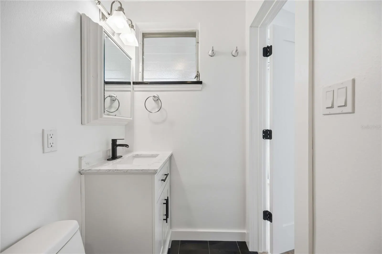 769 JOHN RINGLING BLVD #2 #2