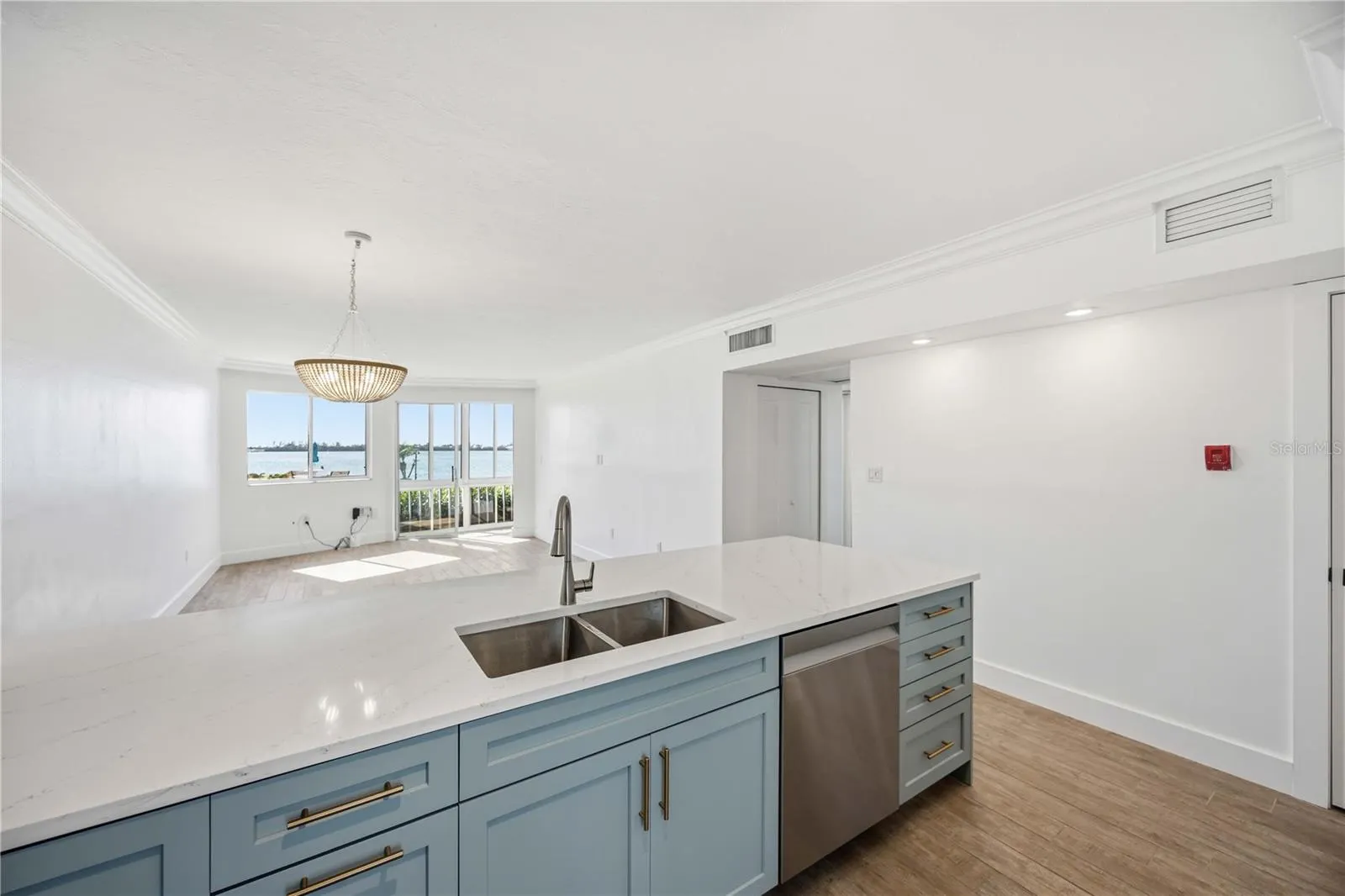 769 JOHN RINGLING BLVD #2 #2