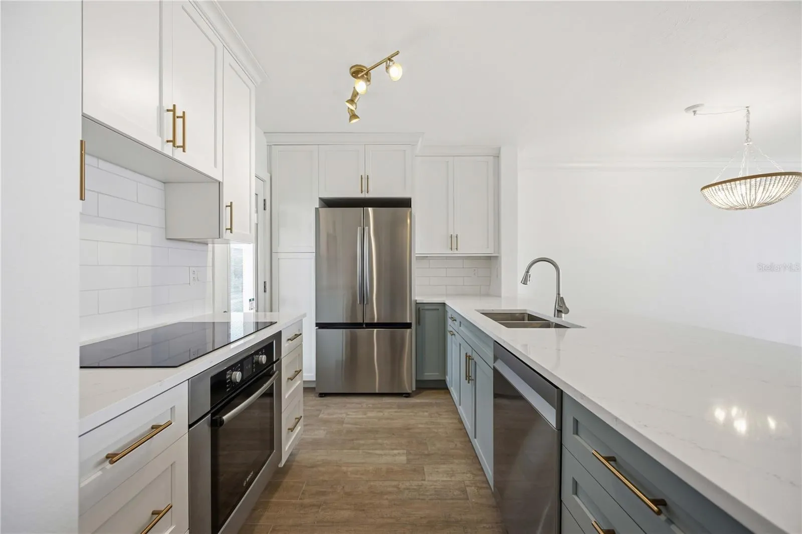 769 JOHN RINGLING BLVD #2 #2