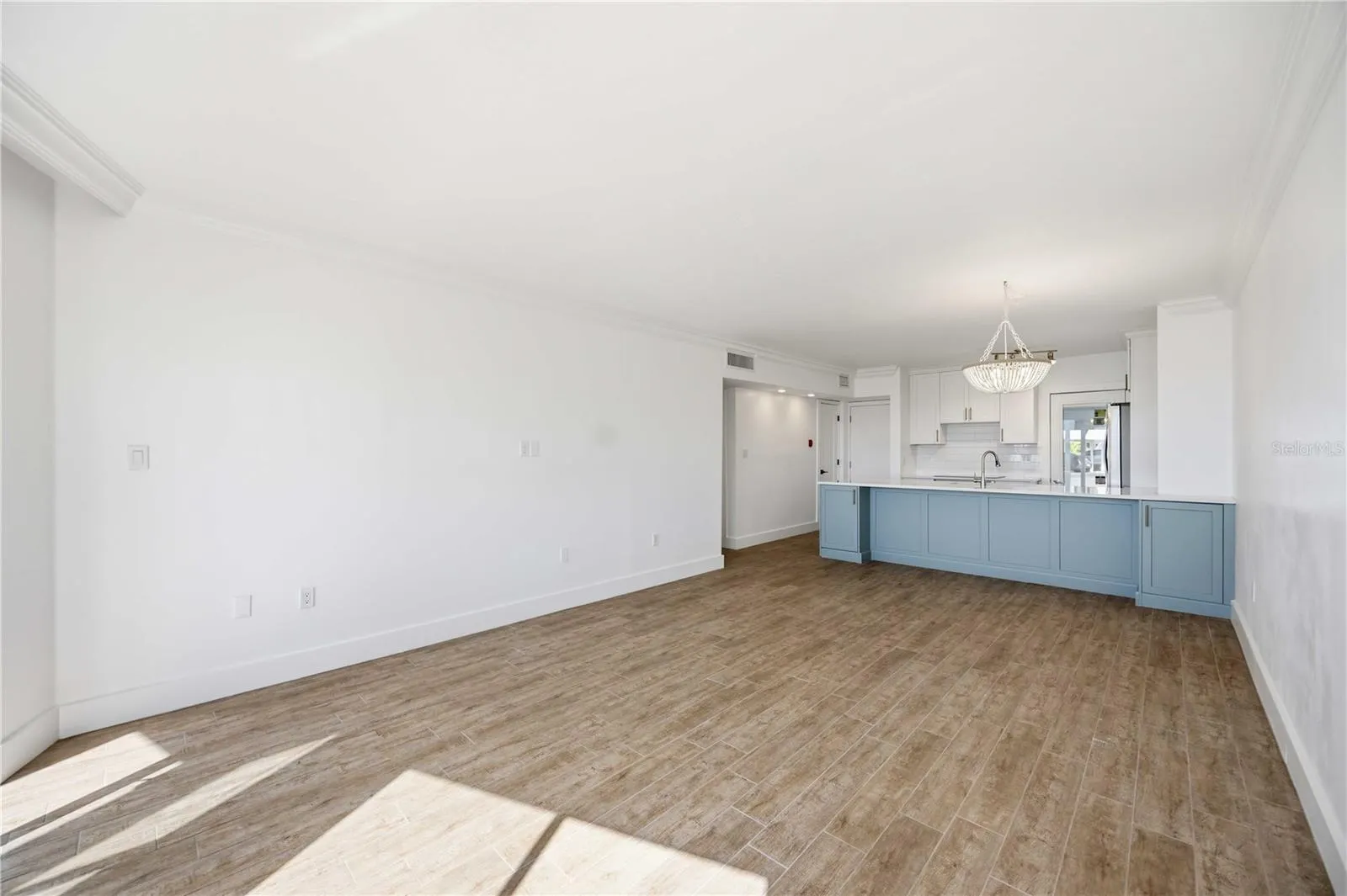 769 JOHN RINGLING BLVD #2 #2