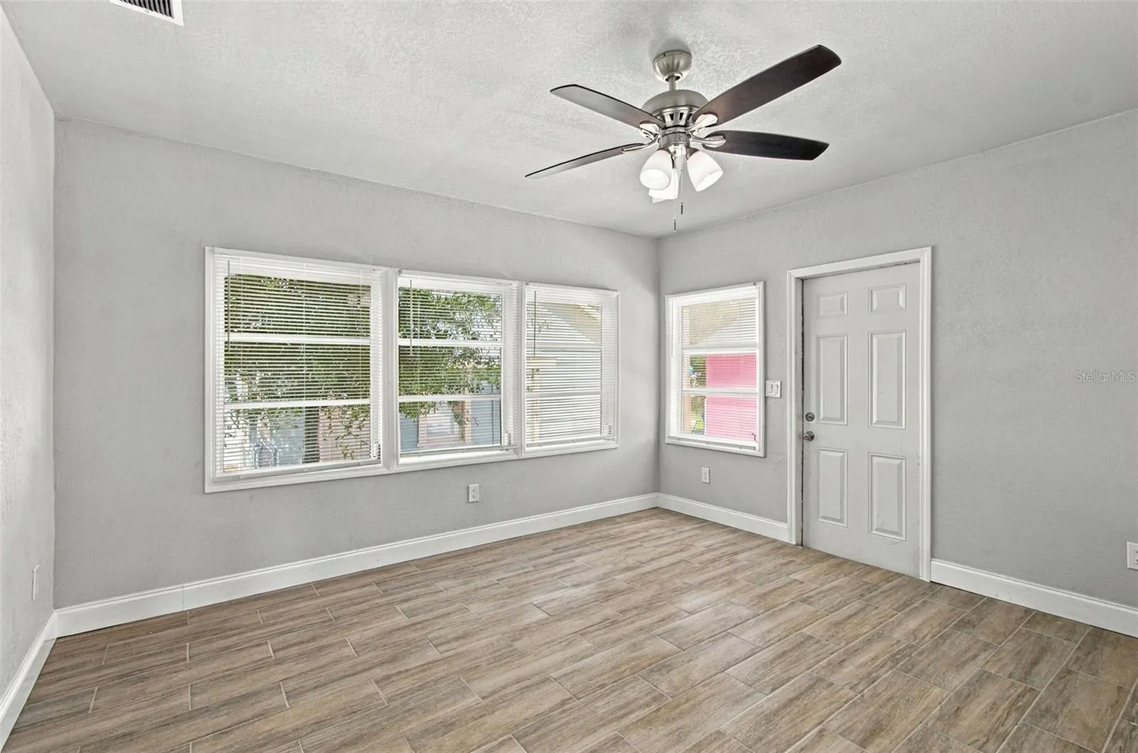 2230 9TH AVE W