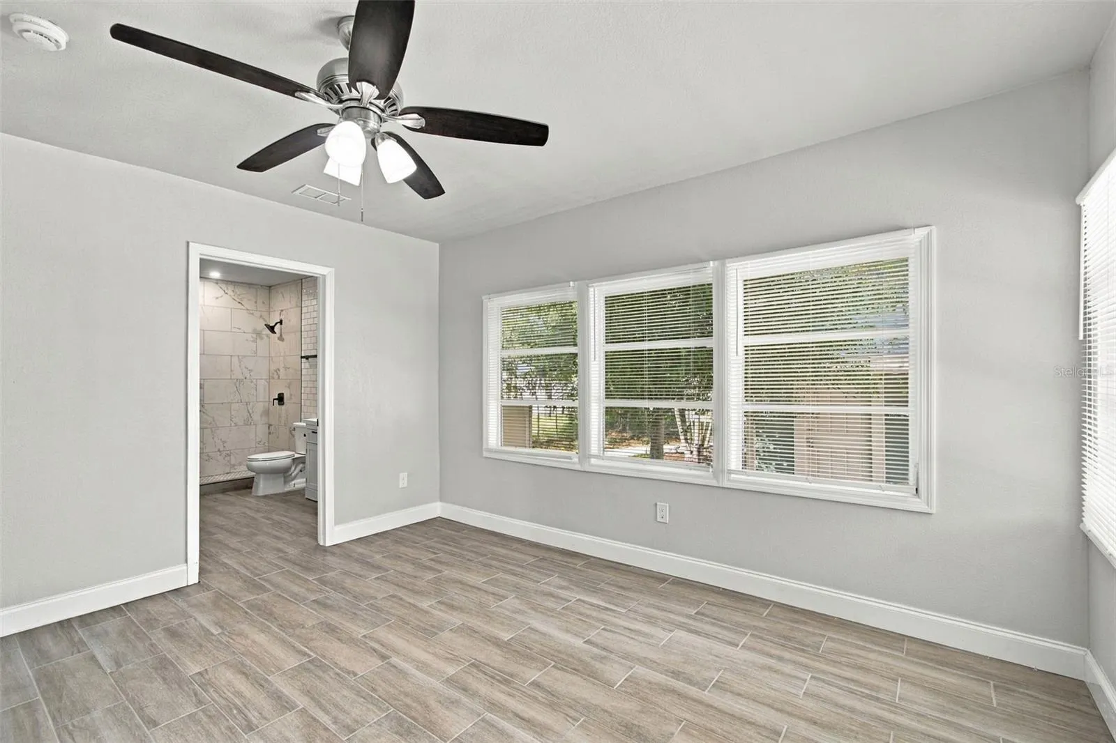 2230 9TH AVE W