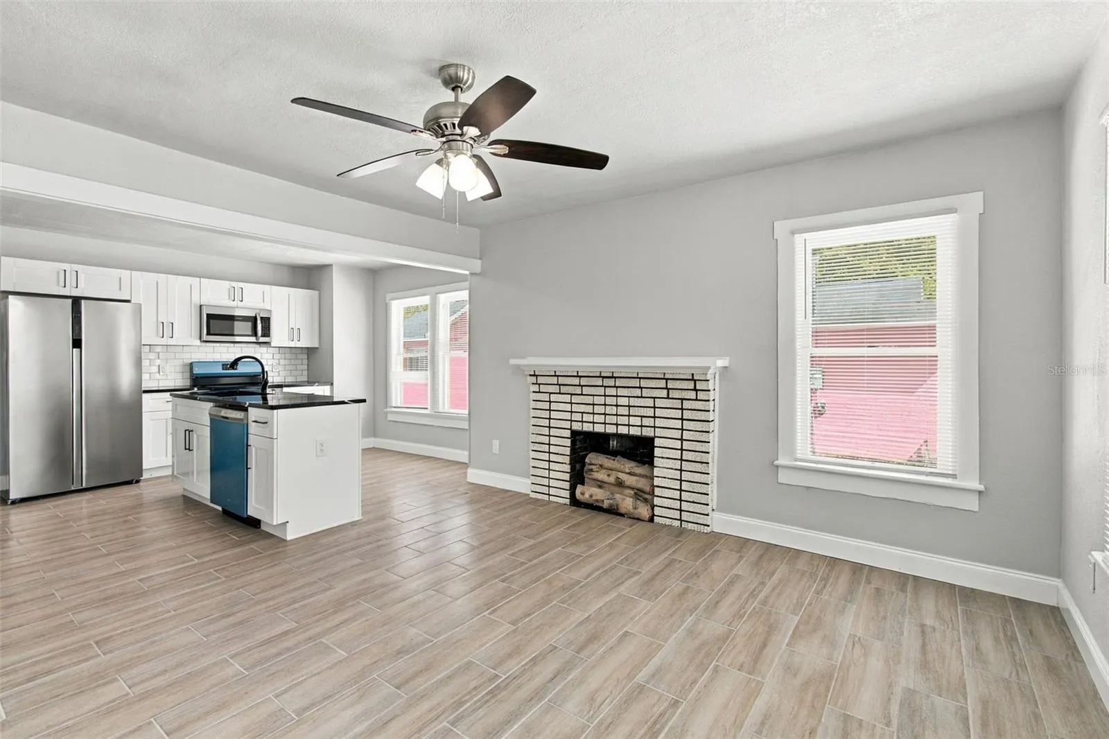 2230 9TH AVE W