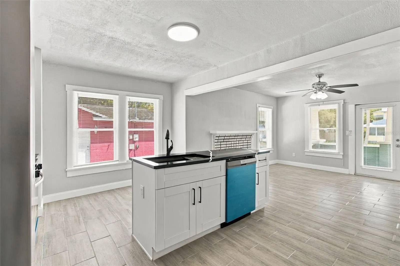 2230 9TH AVE W