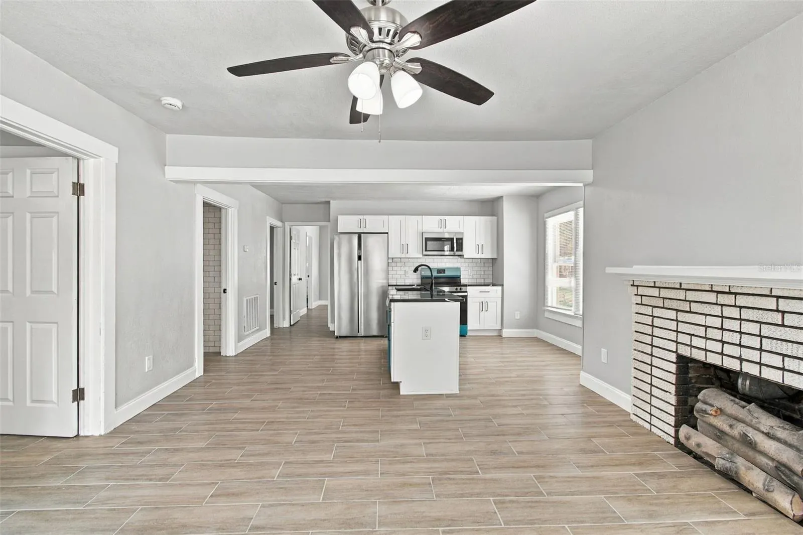 2230 9TH AVE W