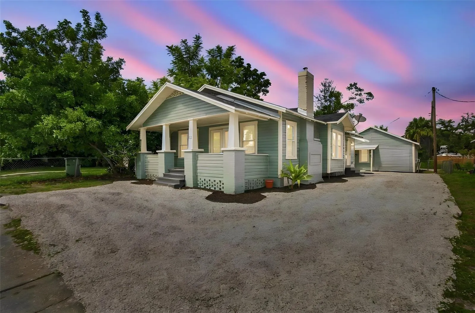 2230 9TH AVE W
