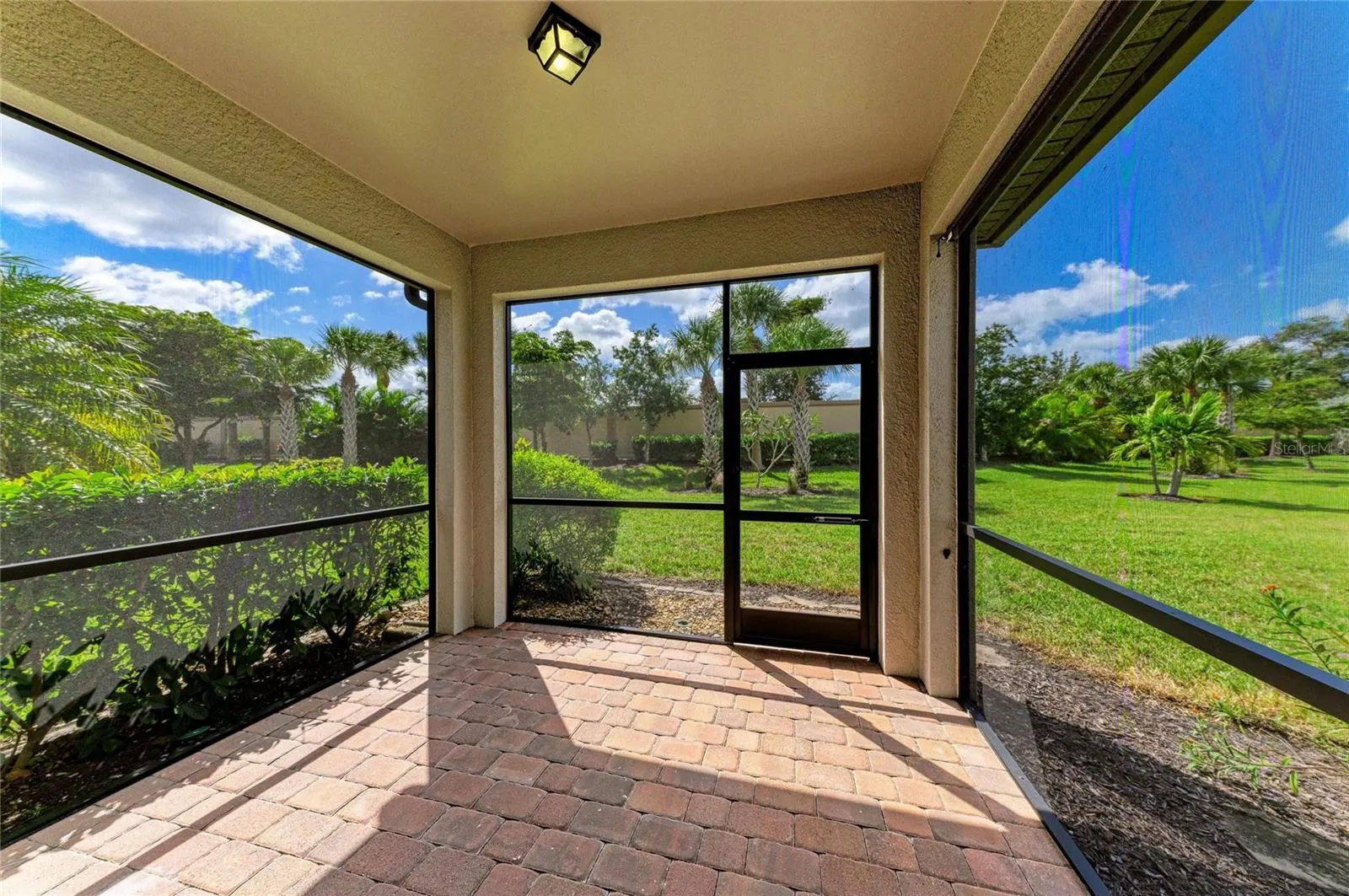 11025 SANDHILL PRESERVE DR
