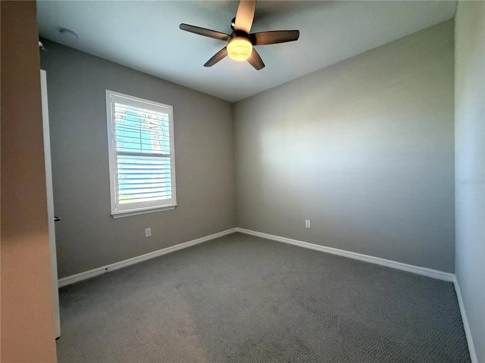 412 DAYLILY BLVD