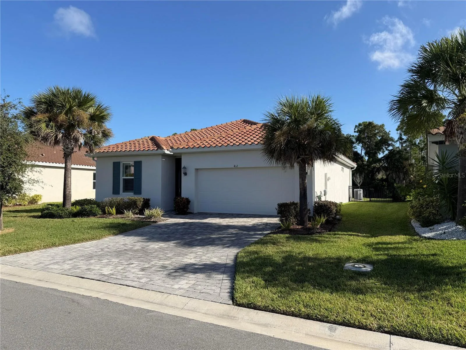 412 DAYLILY BLVD