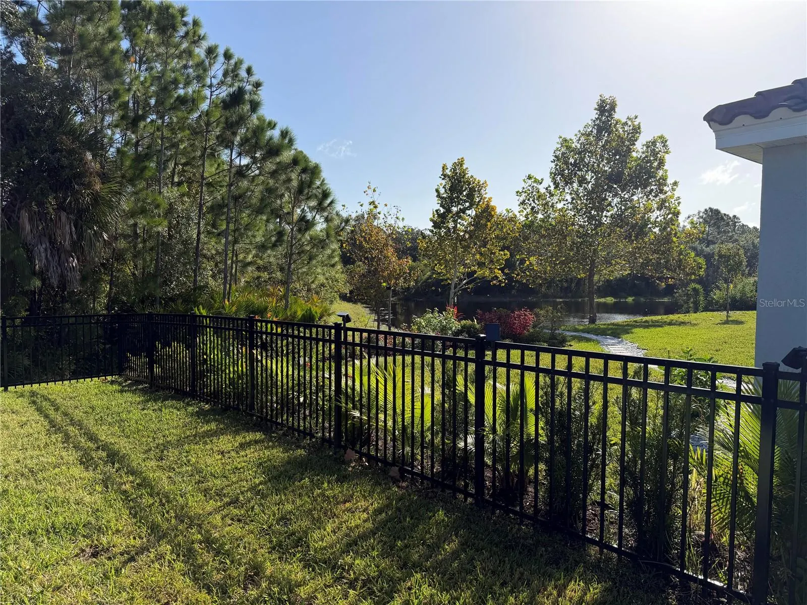 412 DAYLILY BLVD