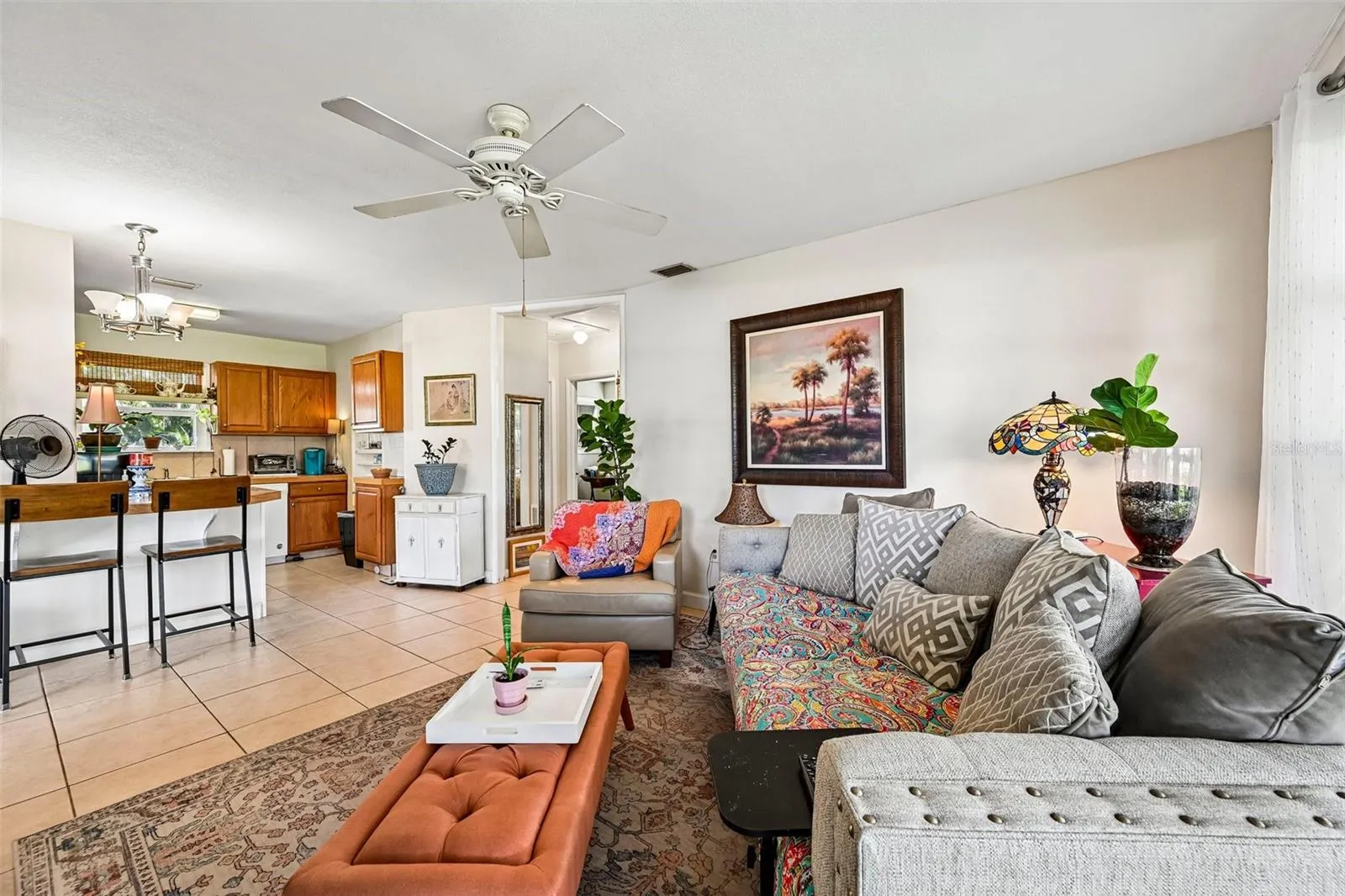 320 PARKSIDE DR