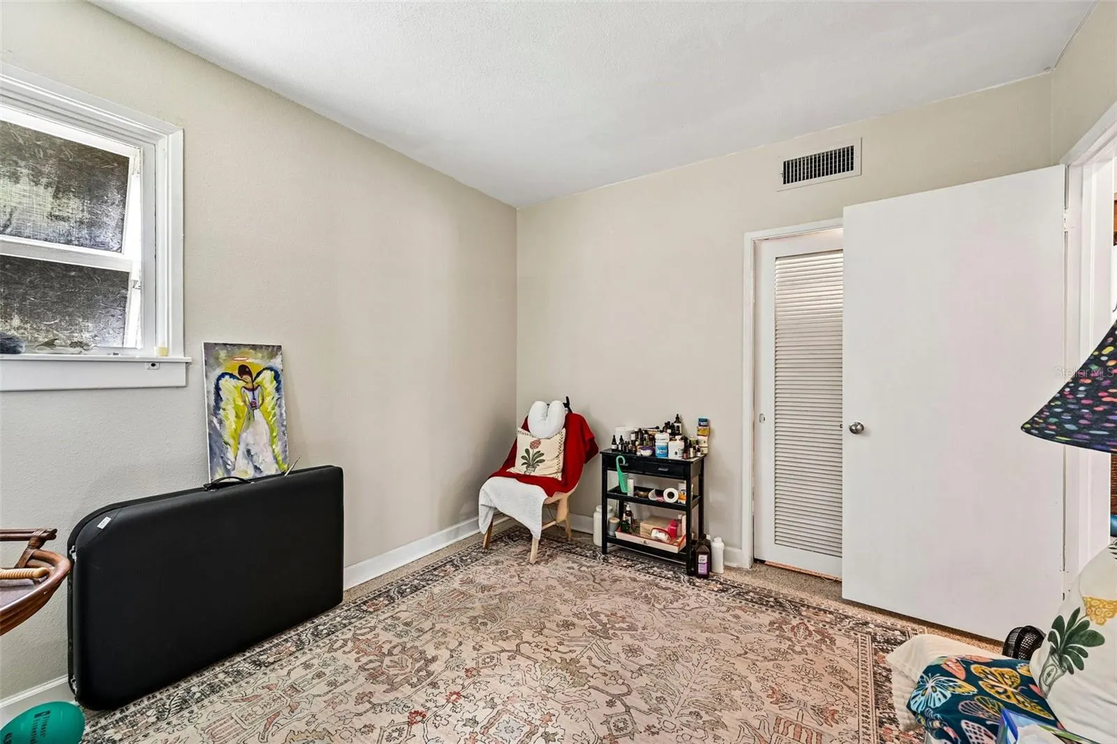 320 PARKSIDE DR